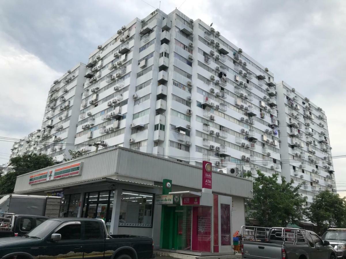 T11 Popula Condo By Prathomlerk Pak Kret Exterior foto